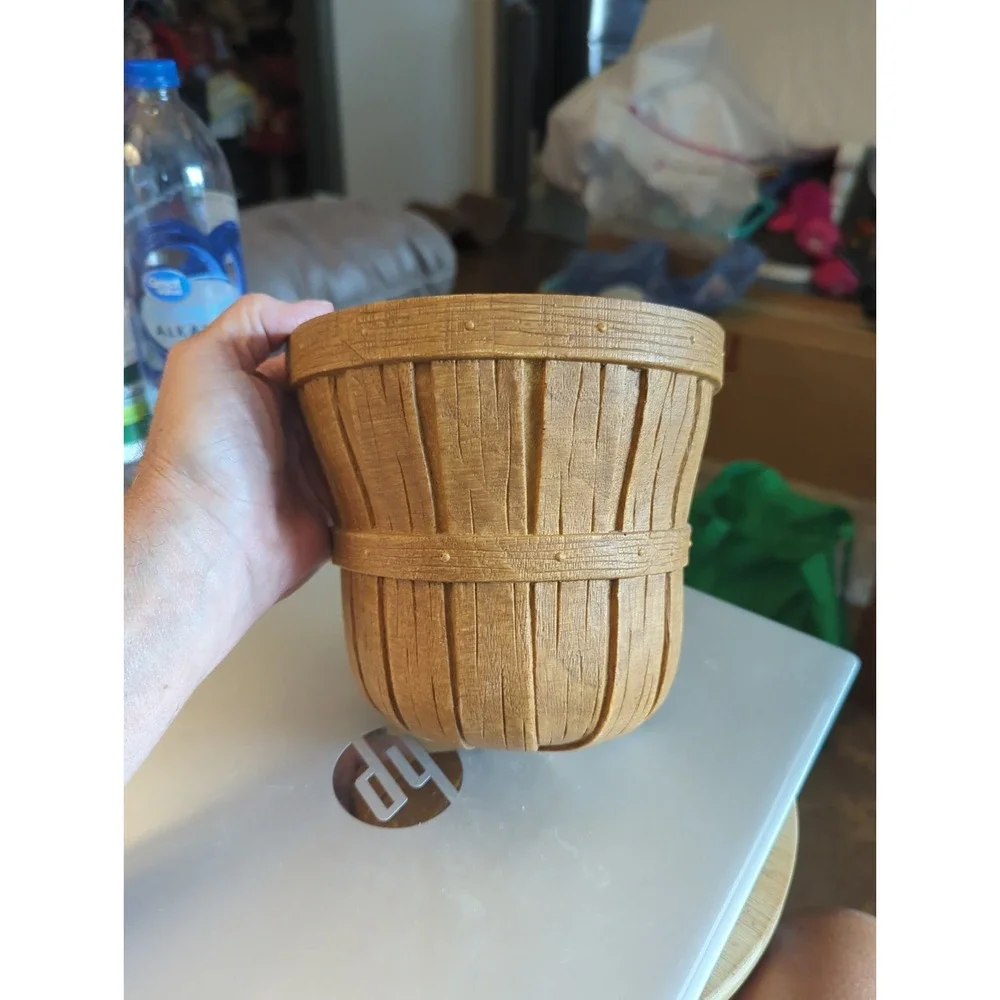 Vintage Homco Berry Basket Wall Pocket Vase